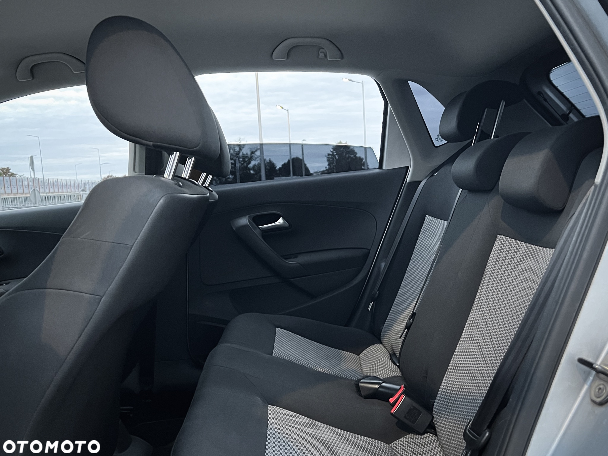 Volkswagen Polo 1.4 16V Trendline - 18