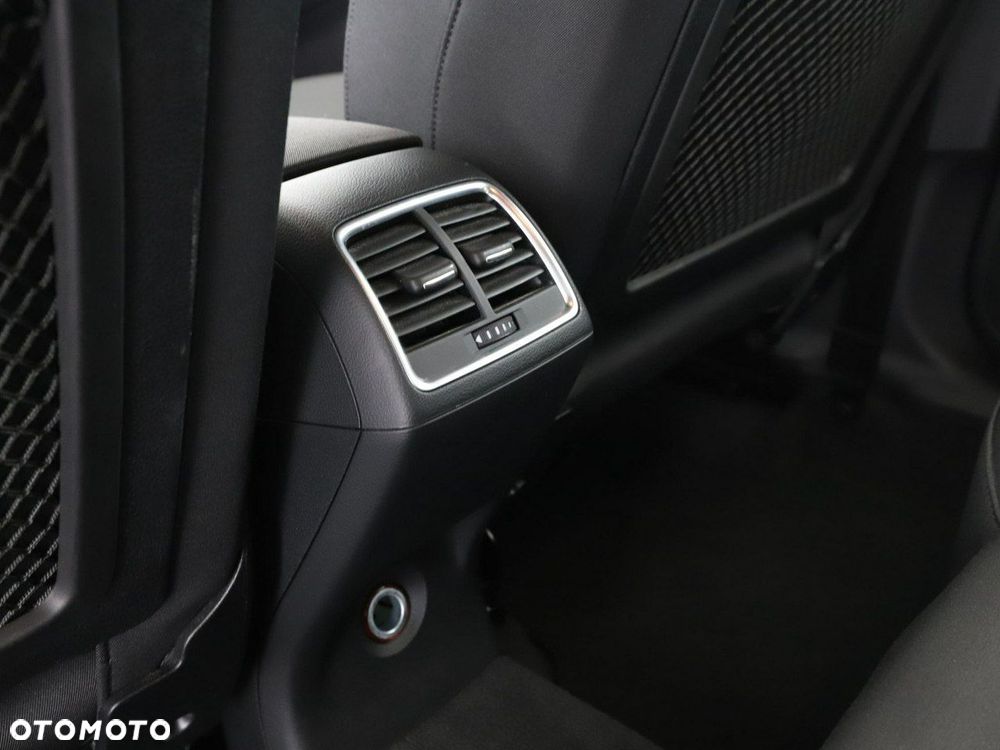 Audi Q3 1.4 TFSI S tronic - 34