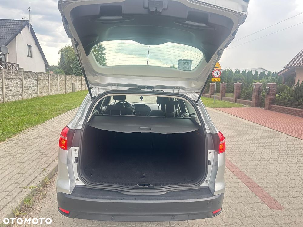Ford Focus 1.6 TDCi DPF Start-Stopp-System SYNC Edition - 16