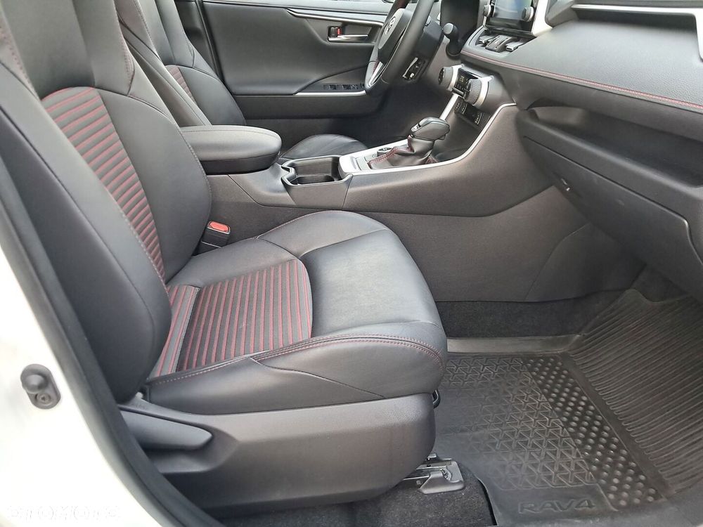 Toyota RAV4 - 17
