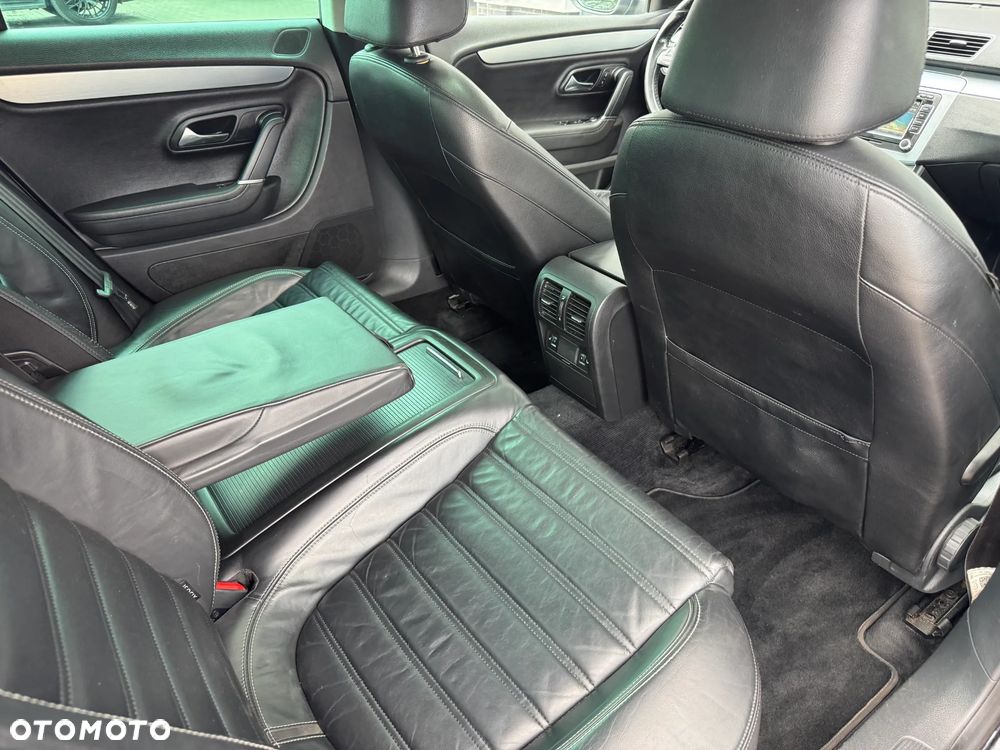 Volkswagen Passat CC - 22