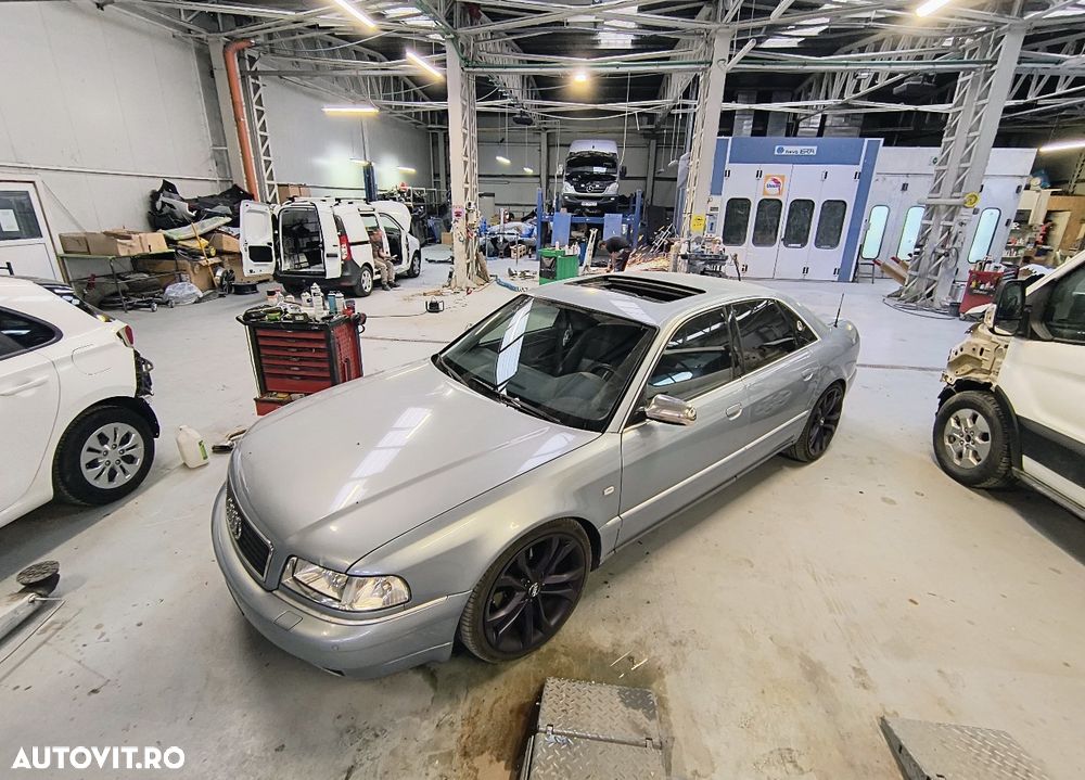 Audi A8 2.5 TDI quattro Aut - 4