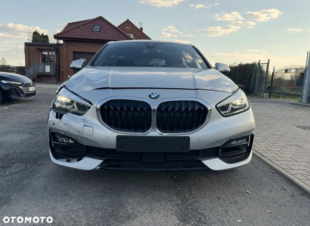 BMW Seria 1 118i Sport Line - 4