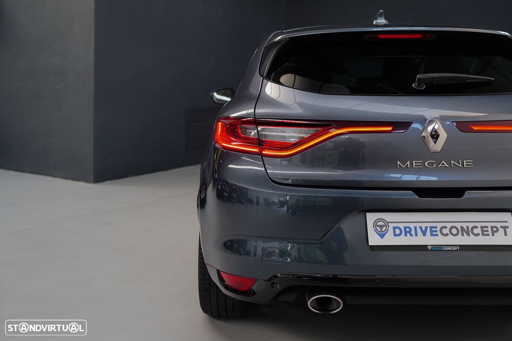 Renault Mégane 1.5 dCi Bose Edition - 17