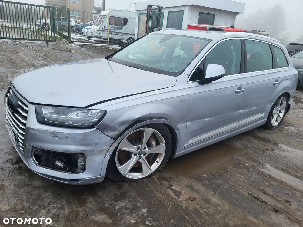 Audi Q7 - 8