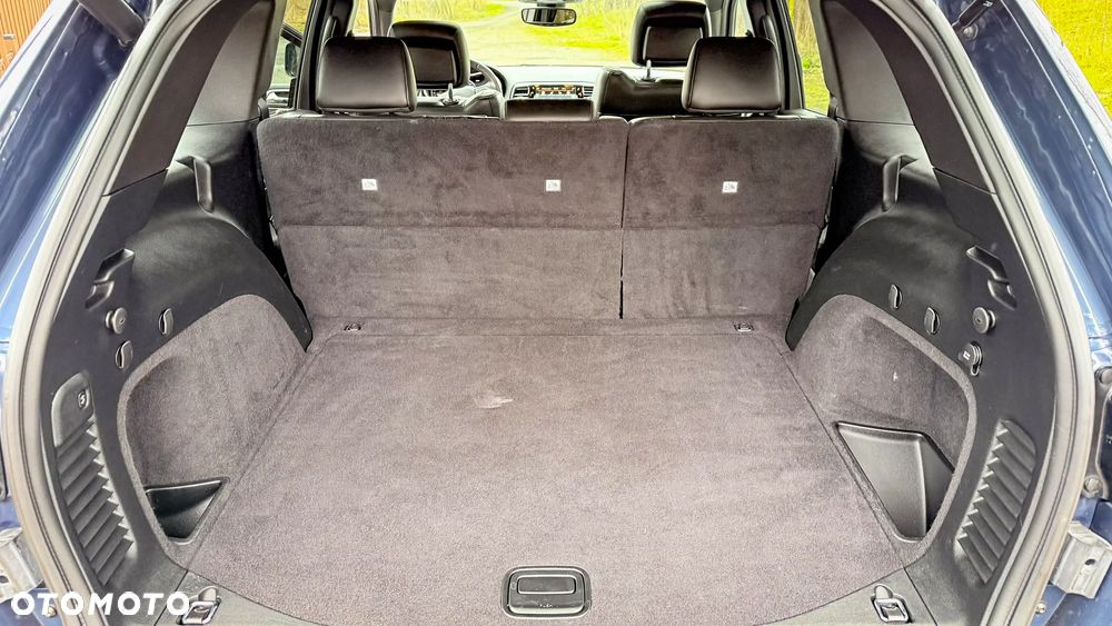 Jeep Grand Cherokee - 30