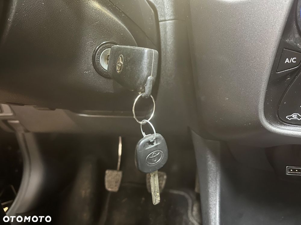Toyota Aygo x-clusiv - 19