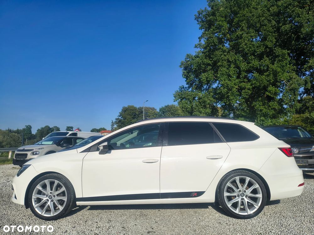 Seat Leon 1.5 eTSI OPF DSG FR Black Edition - 6