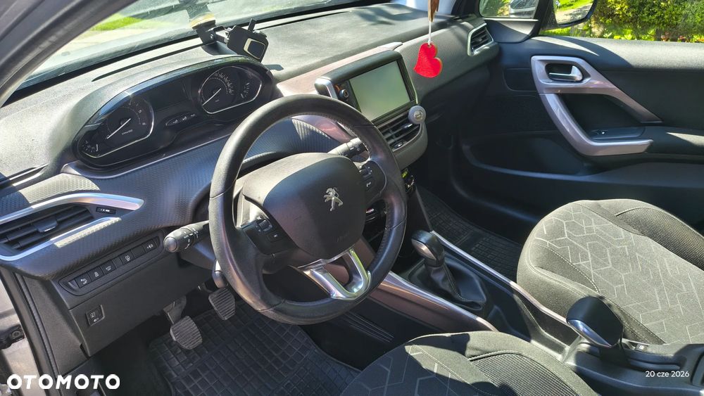 Peugeot 2008 - 4