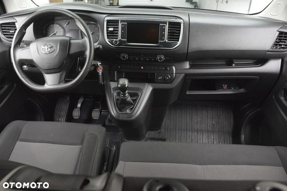 Toyota Proace Verso 2.0 D4-D Long Combi - 17