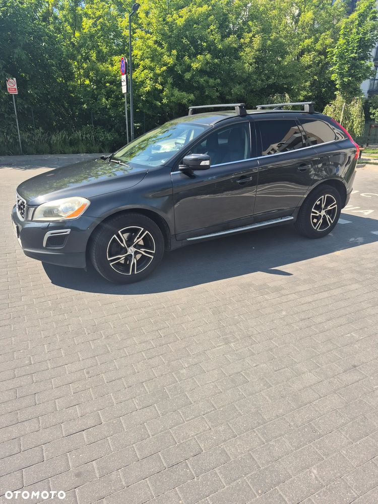 Volvo XC 60 2.4D AWD Momentum - 24