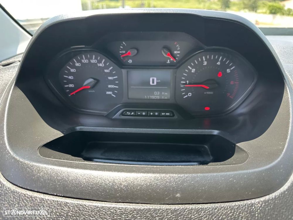 Peugeot partner 1.5 hdi 3 lugares - 27