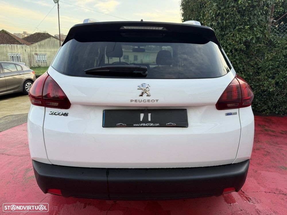 Peugeot 2008 1.2 PureTech Style - 5