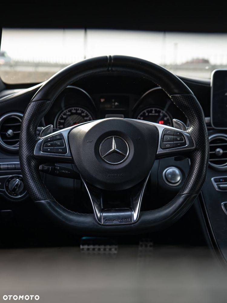 Mercedes-Benz Klasa C AMG 63 - 14