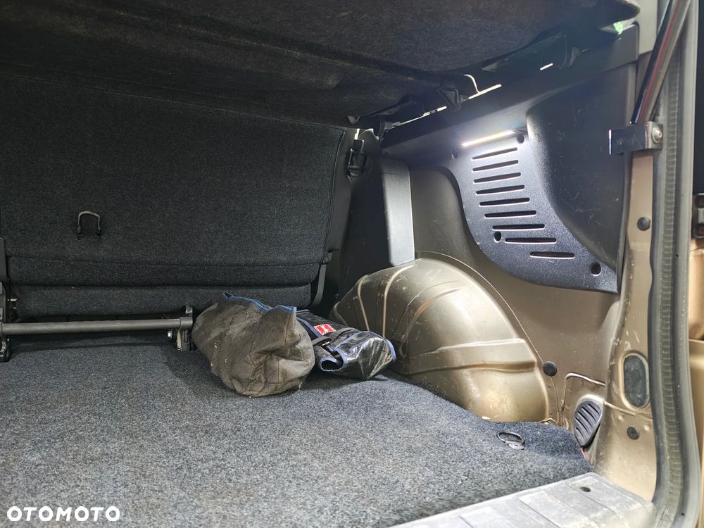 Fiat Doblo 1.4 8V Family - 24