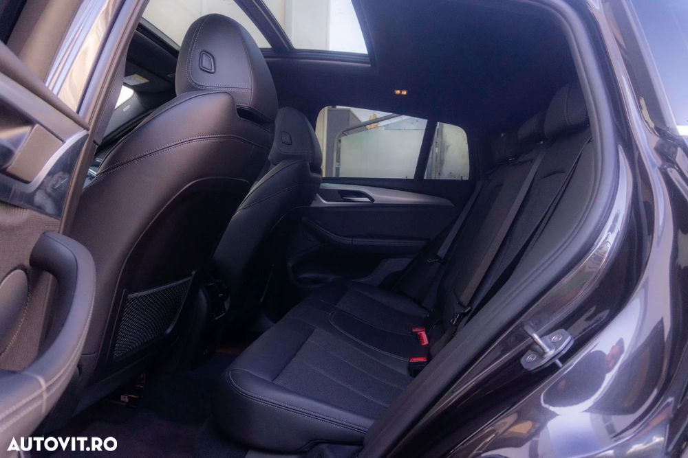 BMW X4 xDrive20d AT MHEV - 33