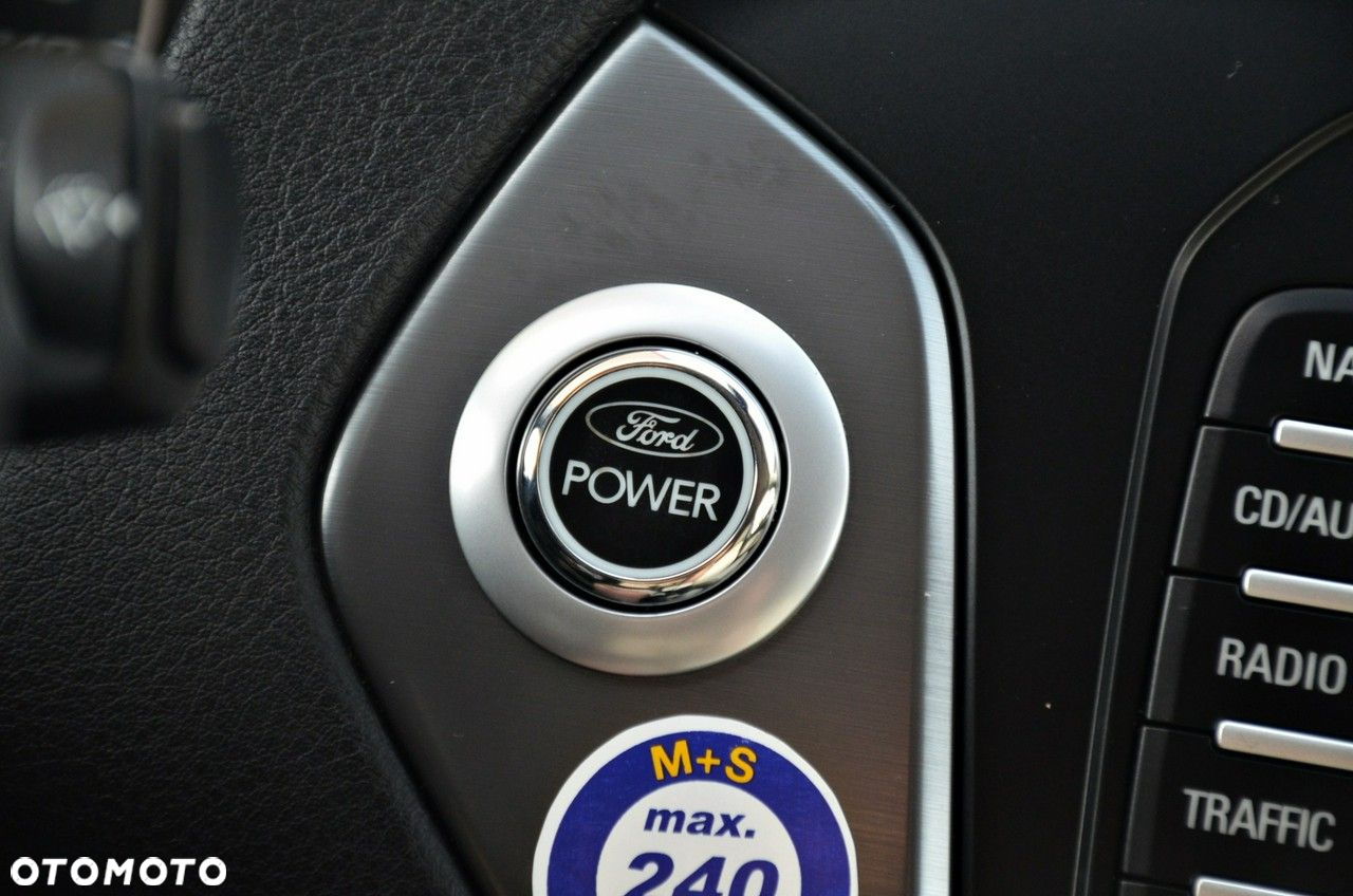Ford Mondeo - 28
