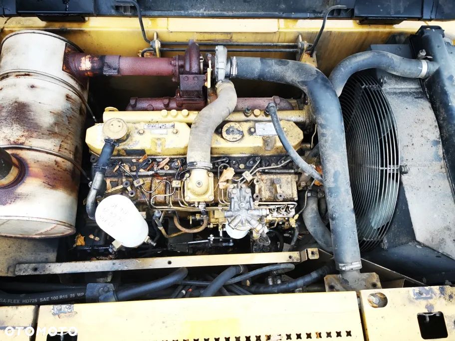 Caterpillar 318C - 4