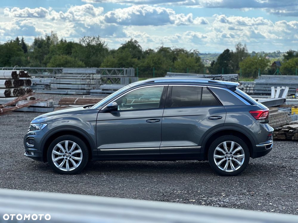 Volkswagen T-Roc - 16