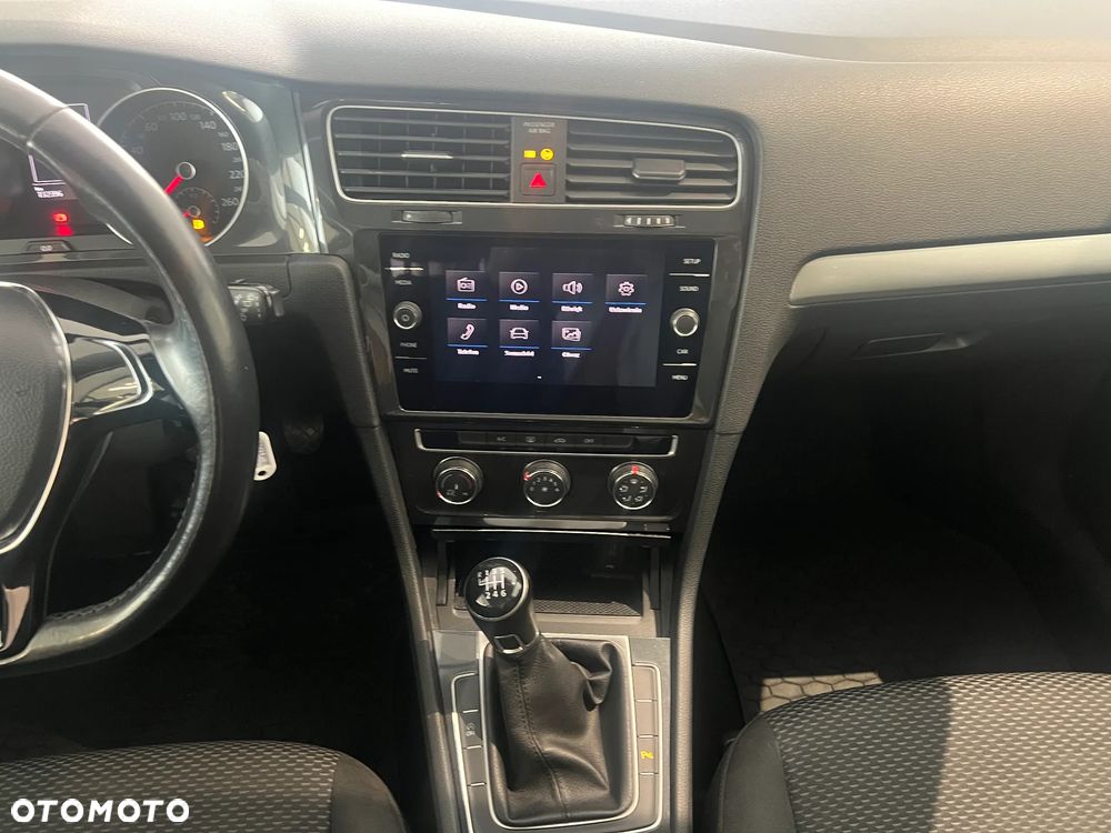 Volkswagen Golf 1.0 TSI Trendline - 14