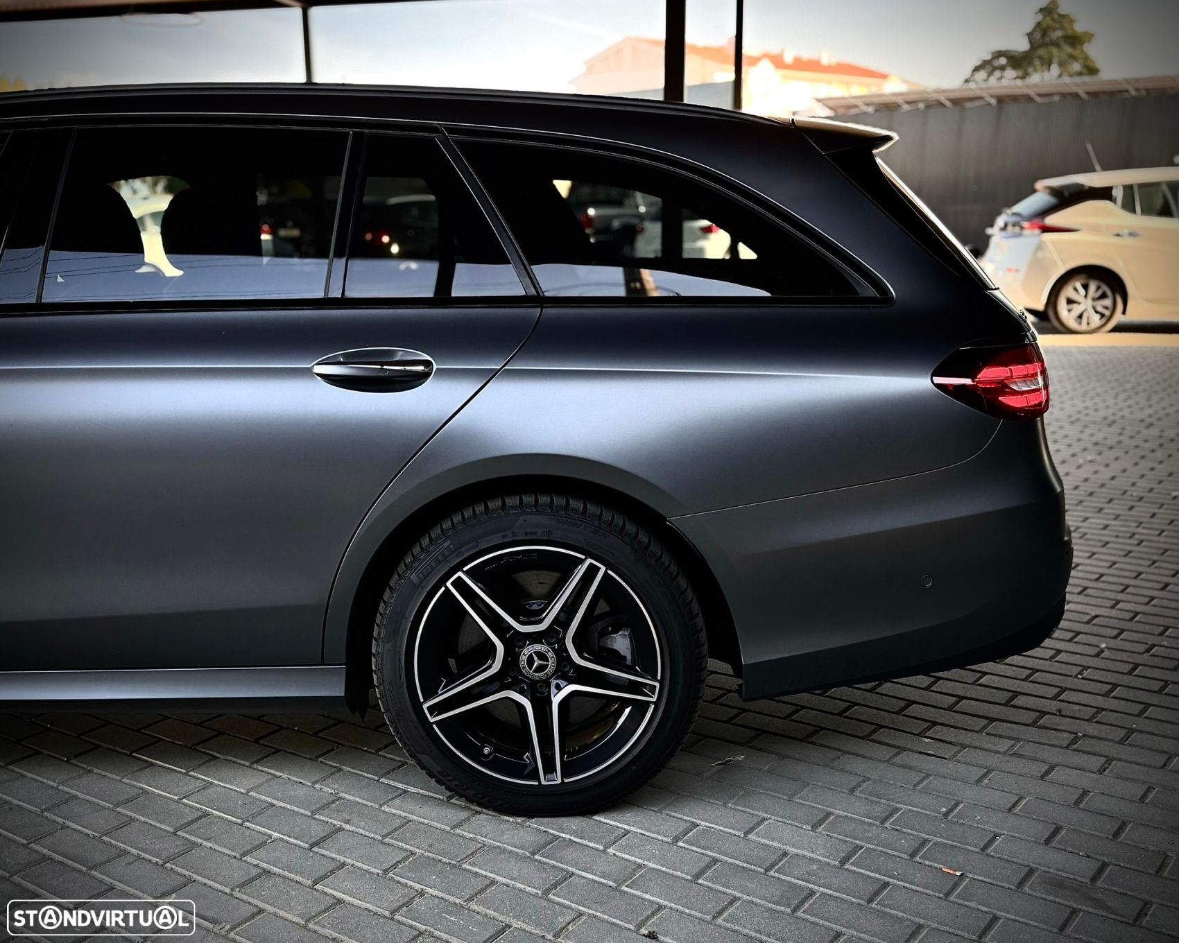 Mercedes-Benz E 300 de AMG Line 4Matic - 4