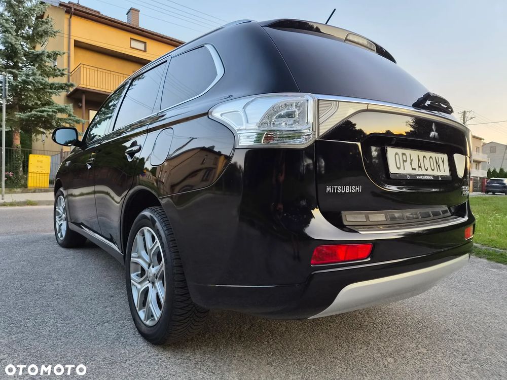 Mitsubishi Outlander 2.0 4WD Top - 2
