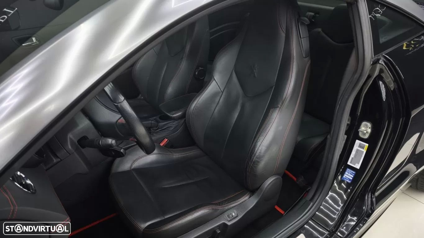 Peugeot RCZ 1.6 200 THP GT-Line - 24