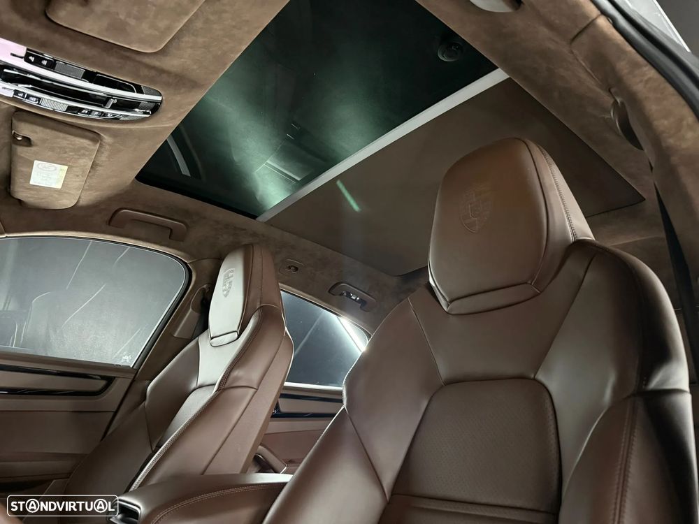 Porsche Cayenne Coupé Turbo S E-Hybrid - 29