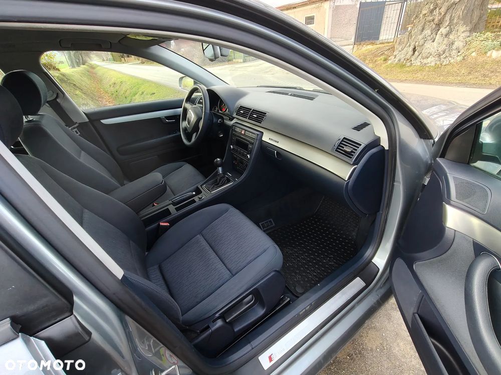 Audi A4 Avant 2.0 TDI DPF quattro - 15