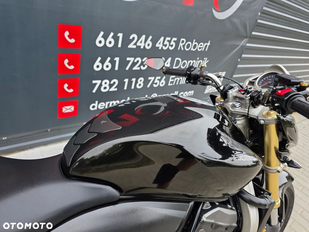 Honda Hornet - 24