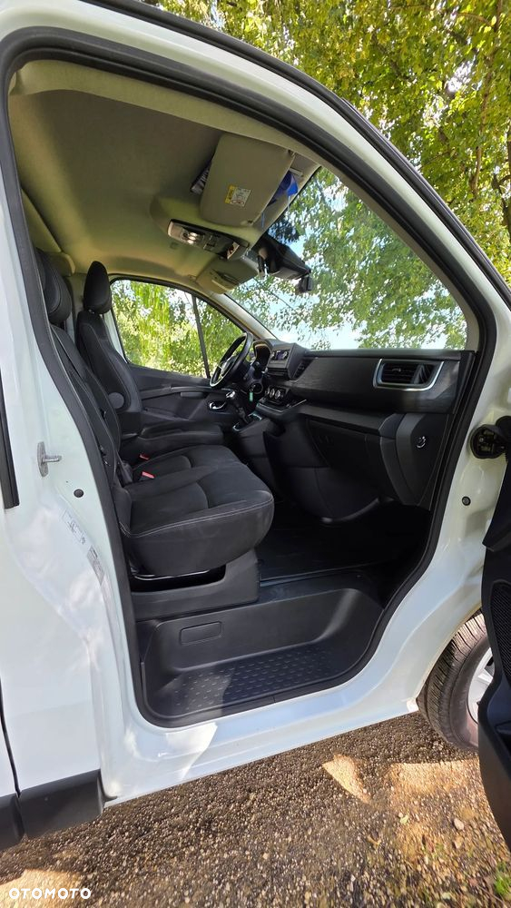 Renault Trafic - 13