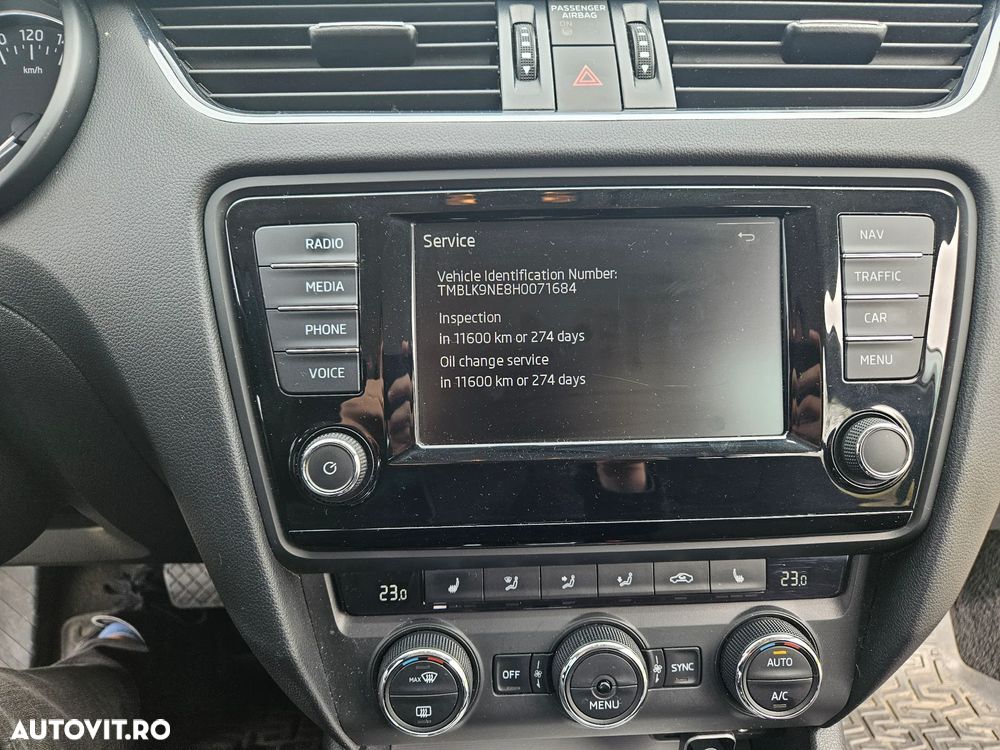 Skoda Octavia 2.0 TDI DSG 4X4 RS - 11