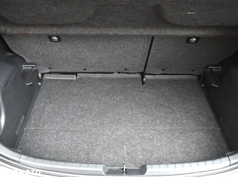 Toyota Yaris - 35