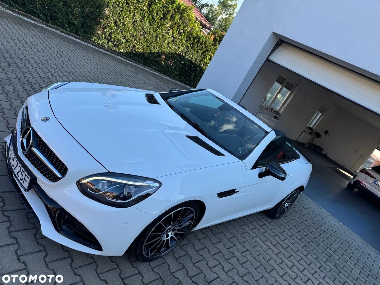 Mercedes-Benz SLC 200 9G-Tronic - 1
