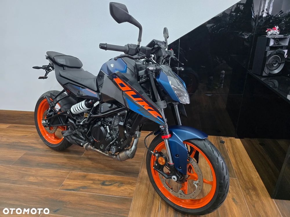 KTM Duke - 1