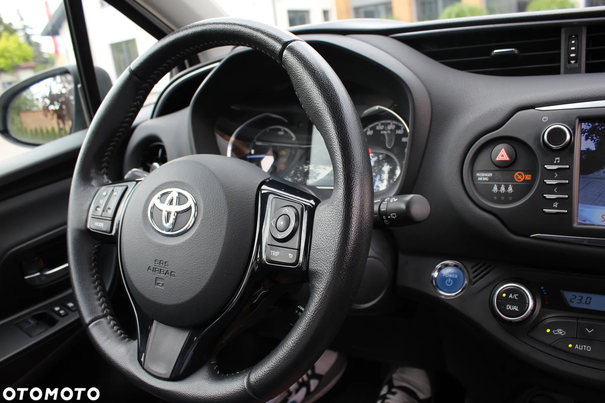 Toyota Yaris Hybrid 1.5 VVT-i Comfort - 12