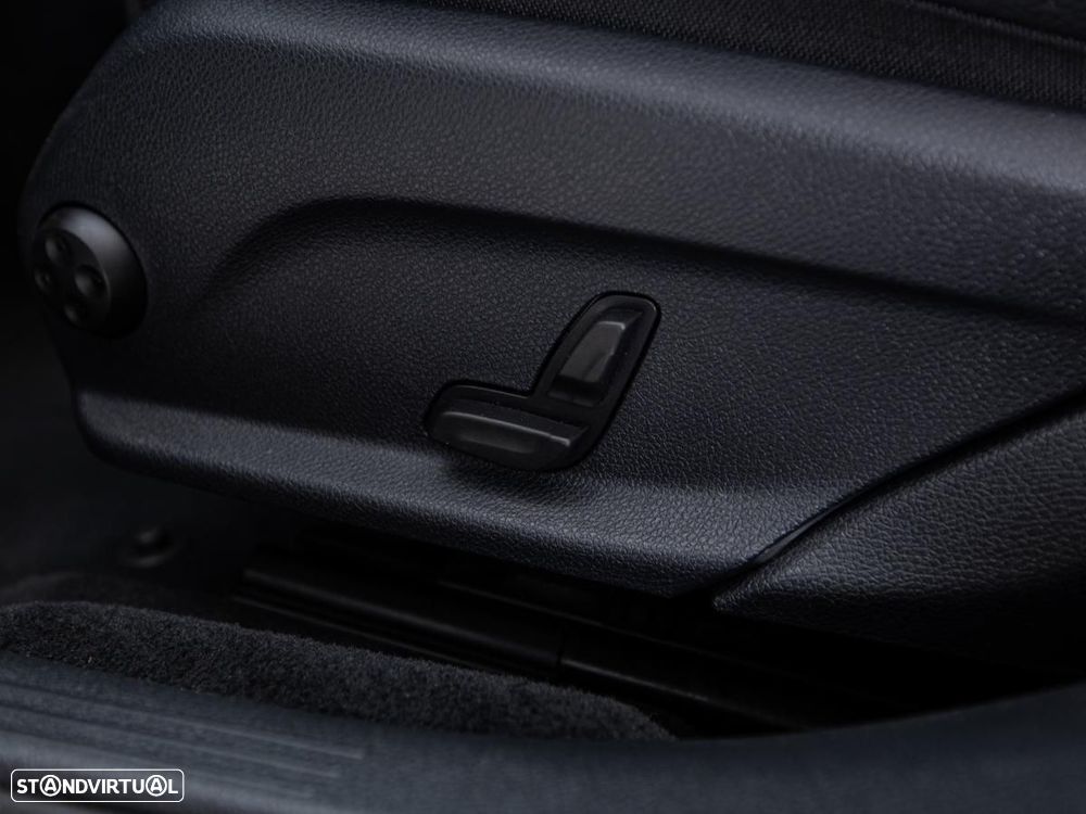 Mercedes-Benz E 300 de Avantgarde - 19