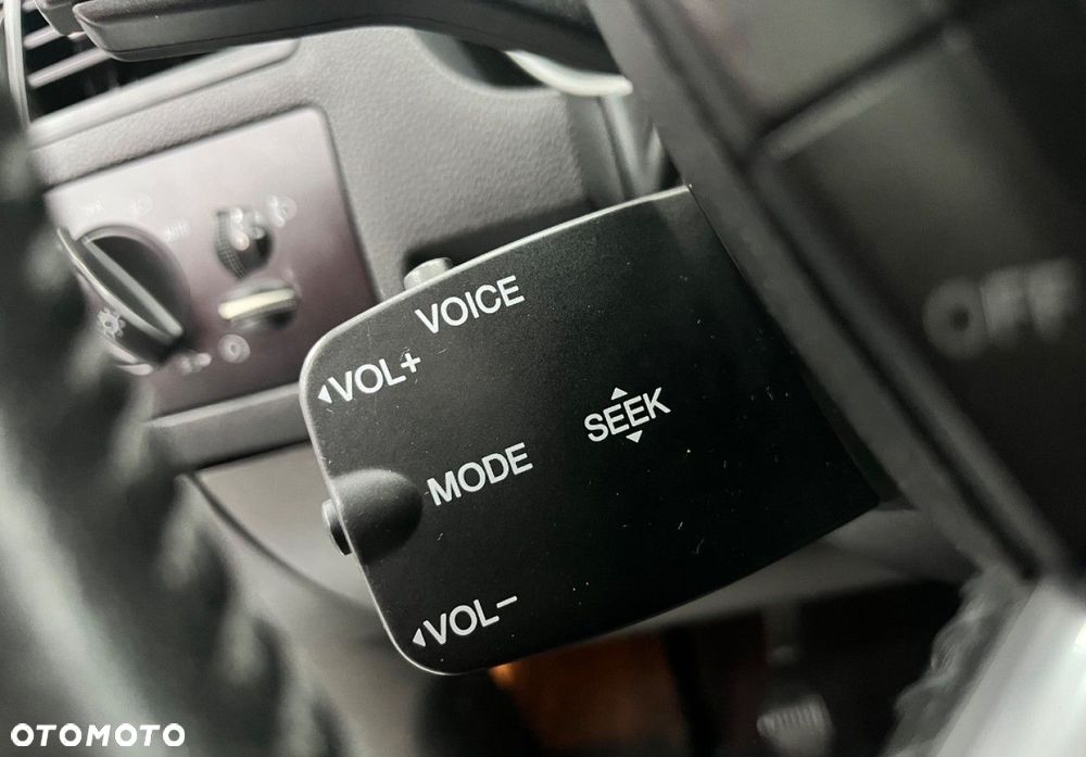 Ford Kuga - 25