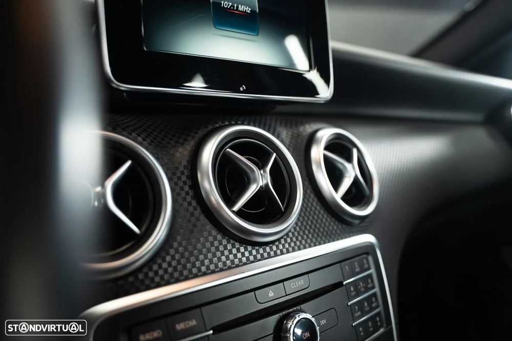 Mercedes-Benz A 180 - 34
