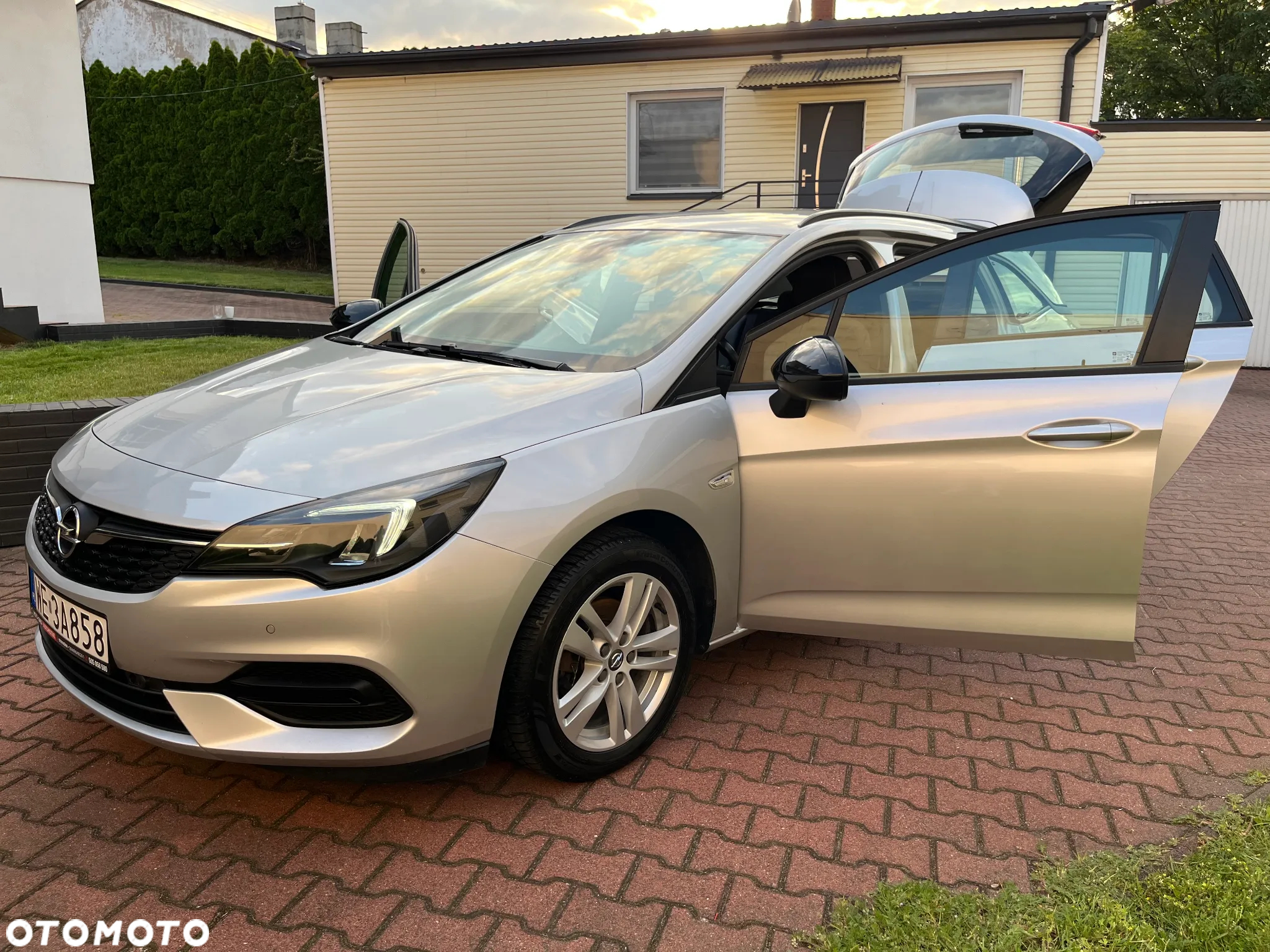 Opel Astra V 1.2 T Edition S&S - 29