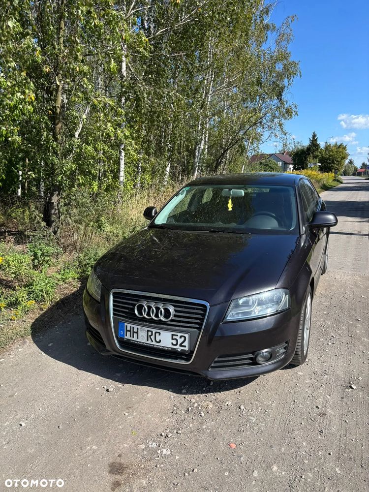 Audi A3 Sportback 1.6 TDI DPF Attraction - 4