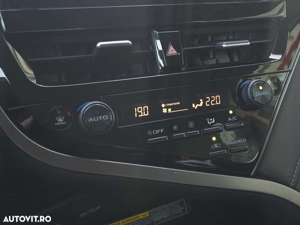 Toyota Camry 2.5 Hybrid Dynamic - 16