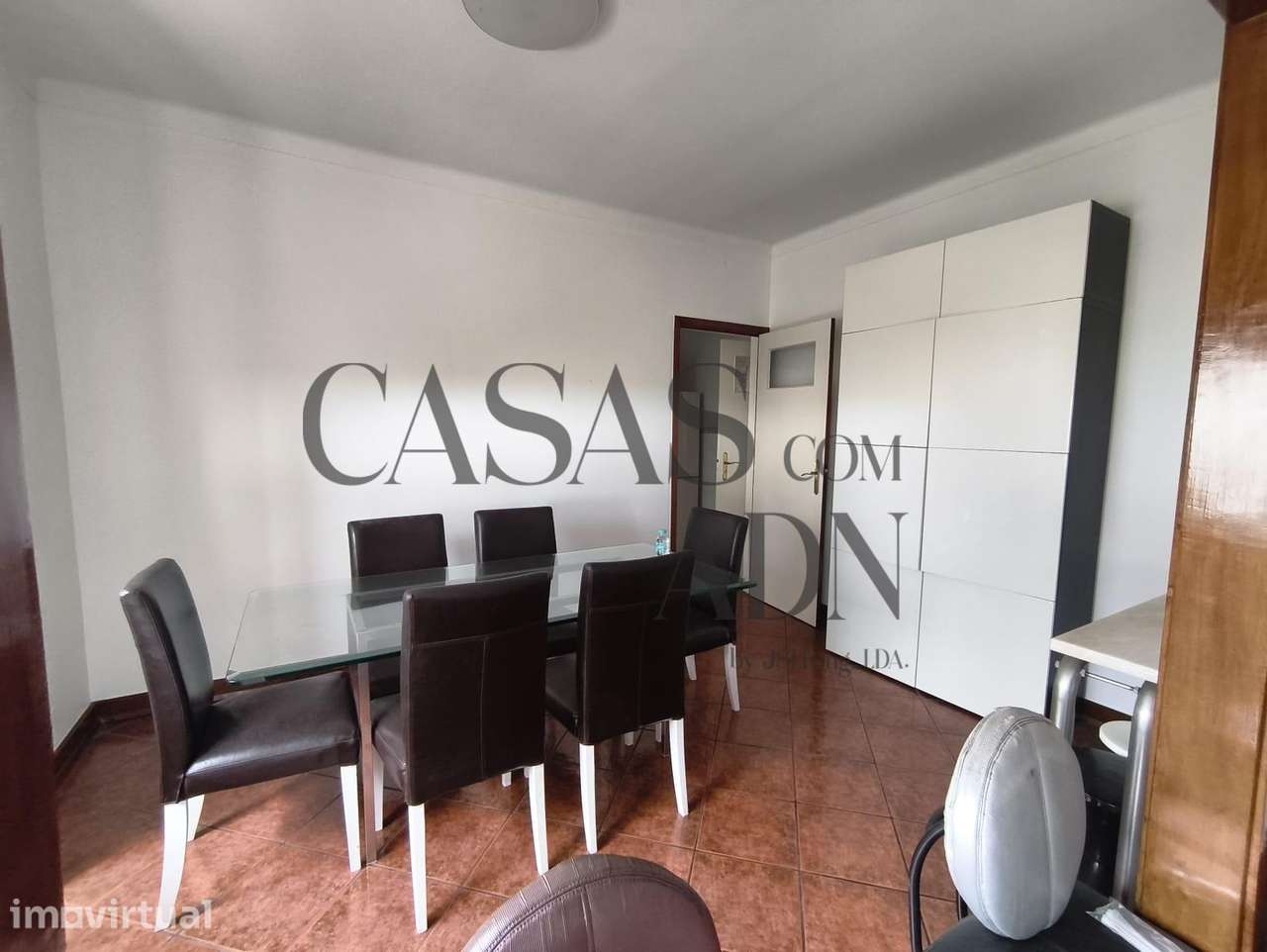 Apartamento T4  Centro de Coimbra no Último Andar. - Grande imagem: 2/24