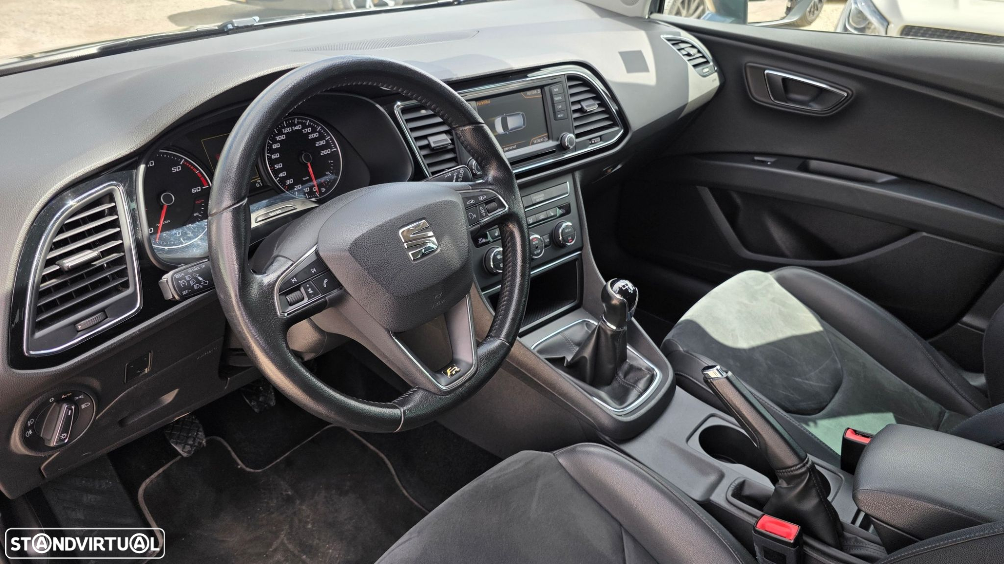 SEAT Leon ST 1.6 TDI Style S/S - 10