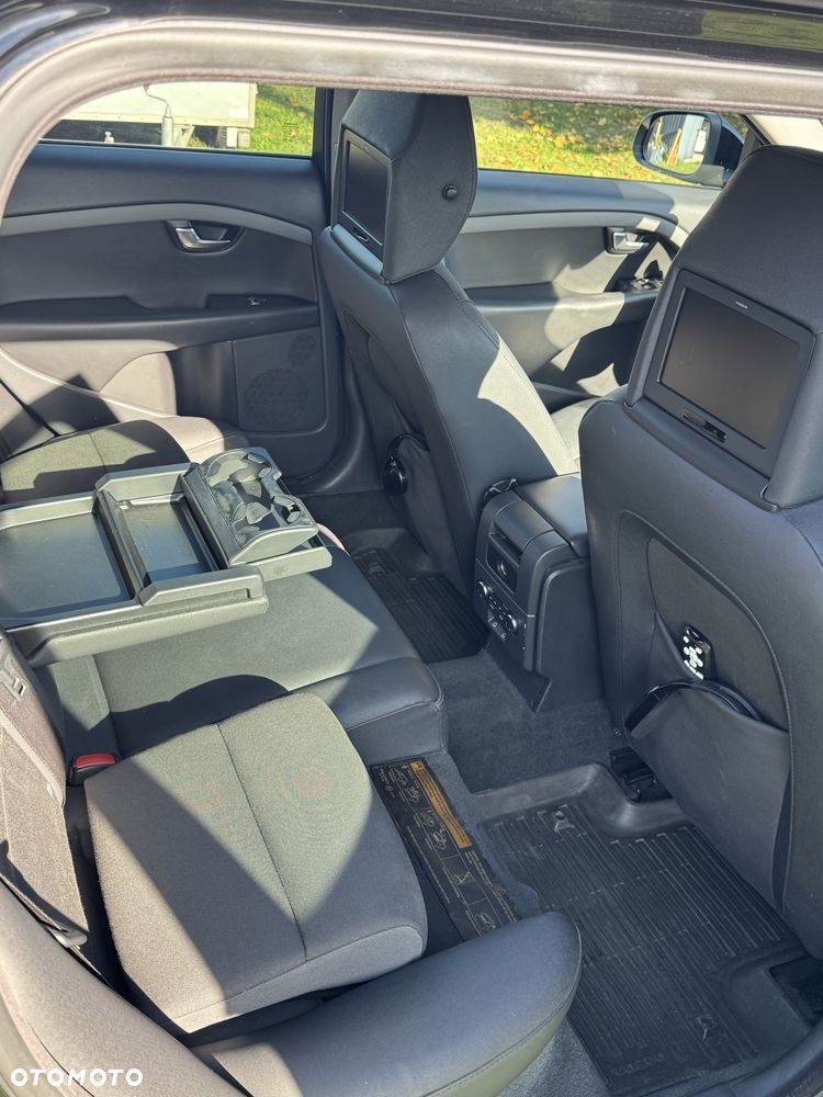 Volvo V70 - 8