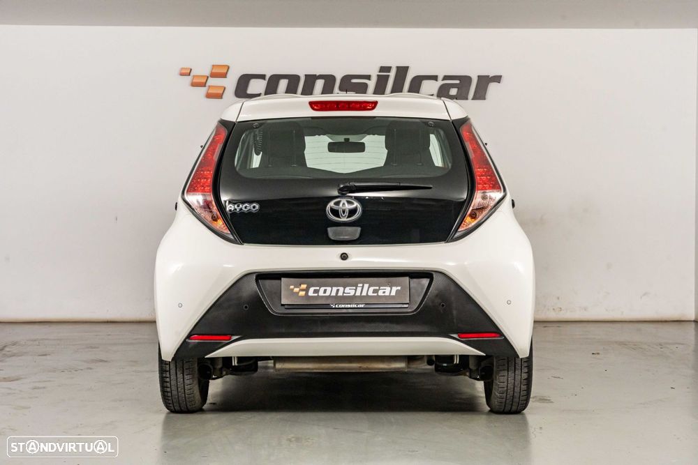 Toyota Aygo 1.0 X-Clusiv - 4