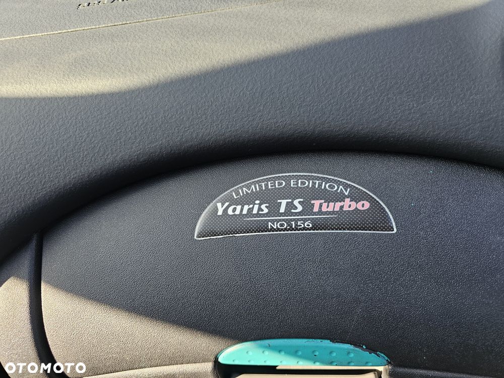 Toyota Yaris - 6
