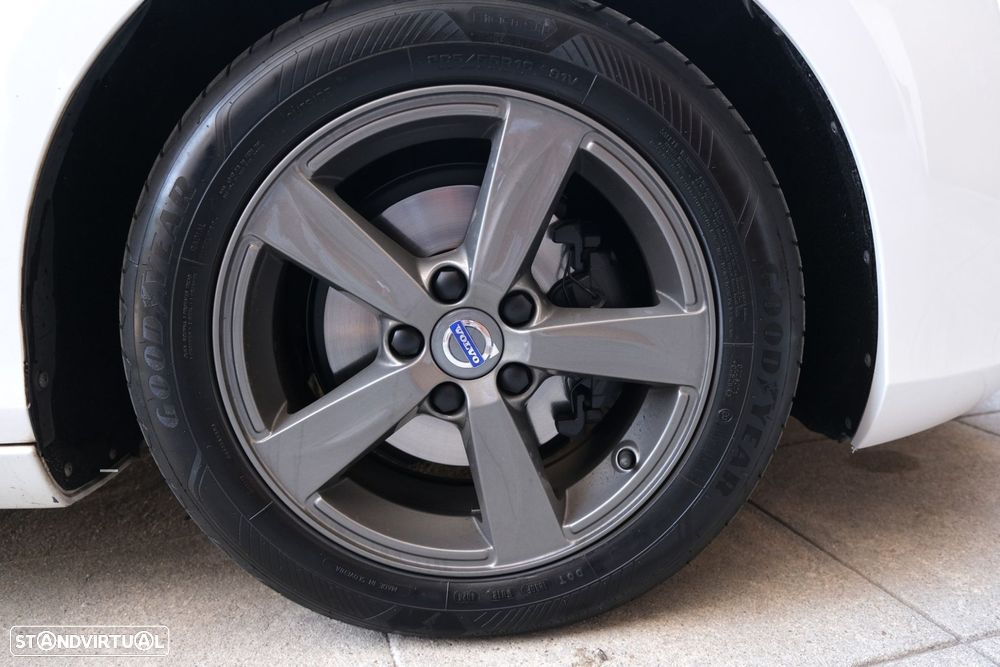 Volvo V40 2.0 D2 Momentum - 29