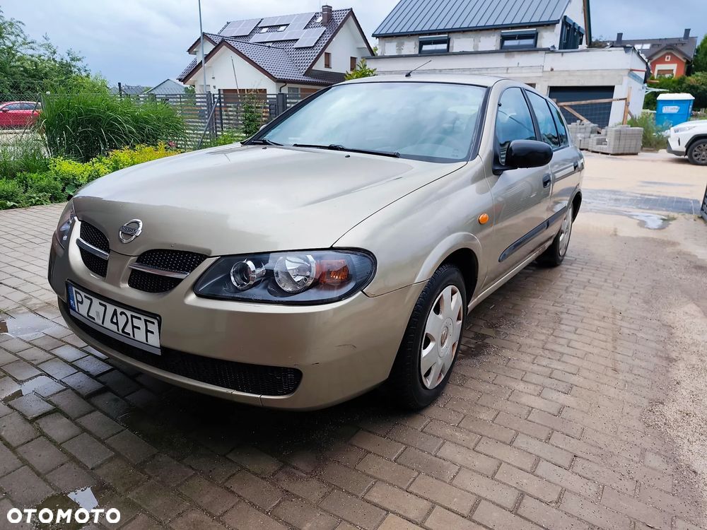 Nissan Almera - 3