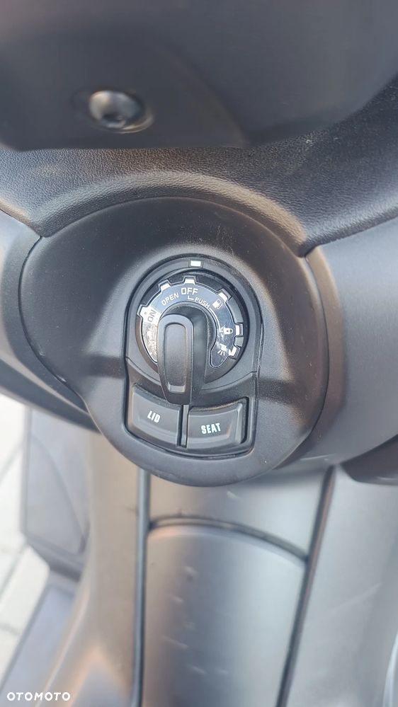 Yamaha X-max - 11